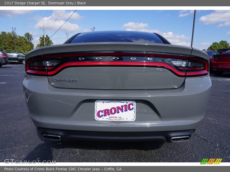 Destroyer Grey / Black 2017 Dodge Charger SE