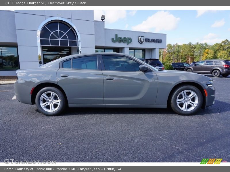 Destroyer Grey / Black 2017 Dodge Charger SE