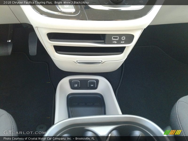 Bright White / Black/Alloy 2018 Chrysler Pacifica Touring Plus