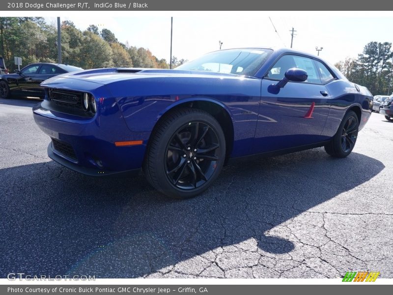Front 3/4 View of 2018 Challenger R/T