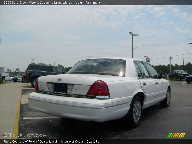 Vibrant White / Medium Parchment 2003 Ford Crown Victoria Sedan