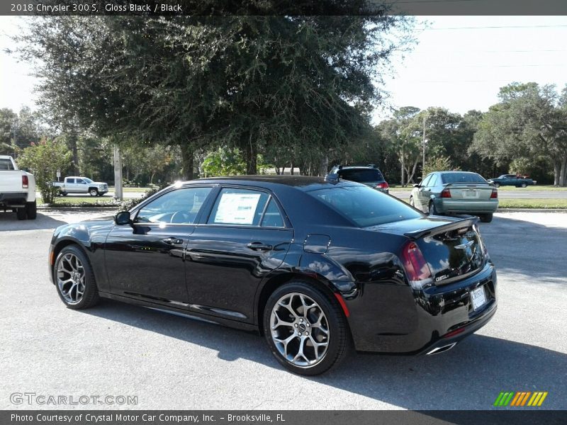Gloss Black / Black 2018 Chrysler 300 S