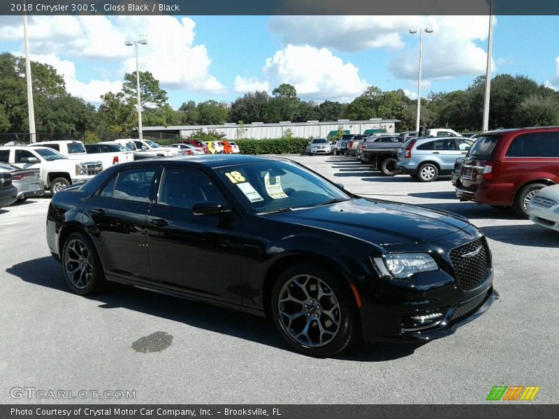 Gloss Black / Black 2018 Chrysler 300 S