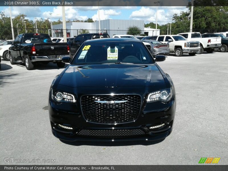 Gloss Black / Black 2018 Chrysler 300 S