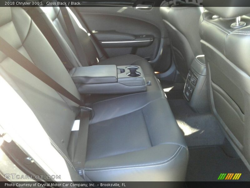 Gloss Black / Black 2018 Chrysler 300 S
