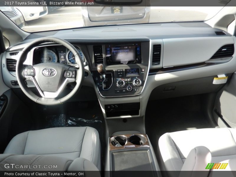 Blizzard White Pearl / Ash 2017 Toyota Sienna XLE