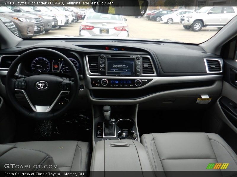 Alumina Jade Metallic / Ash 2018 Toyota Highlander XLE AWD