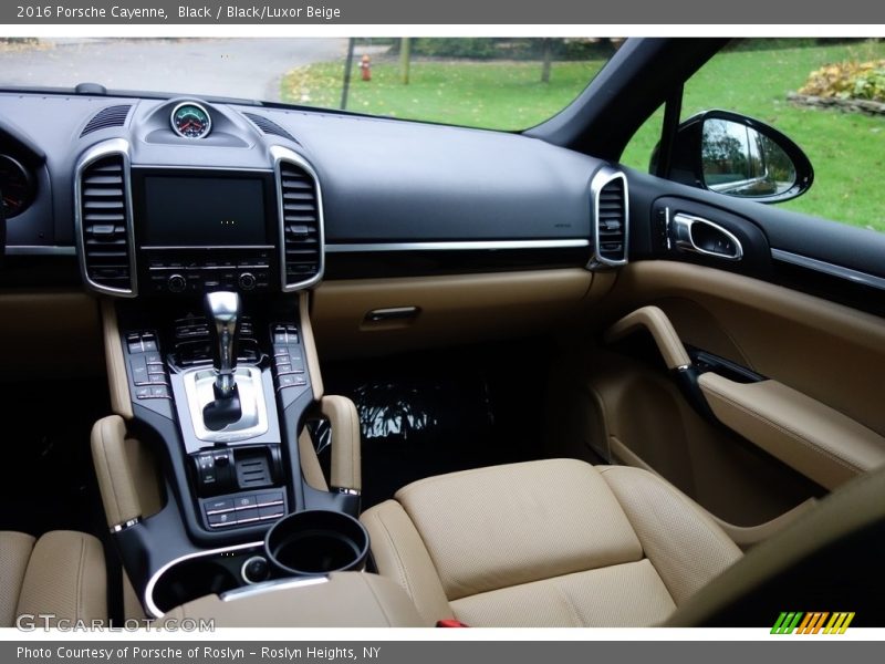Black / Black/Luxor Beige 2016 Porsche Cayenne