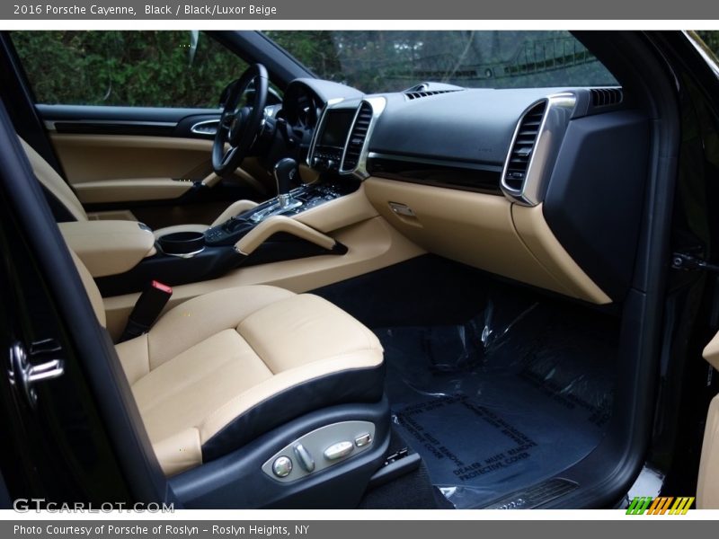 Black / Black/Luxor Beige 2016 Porsche Cayenne