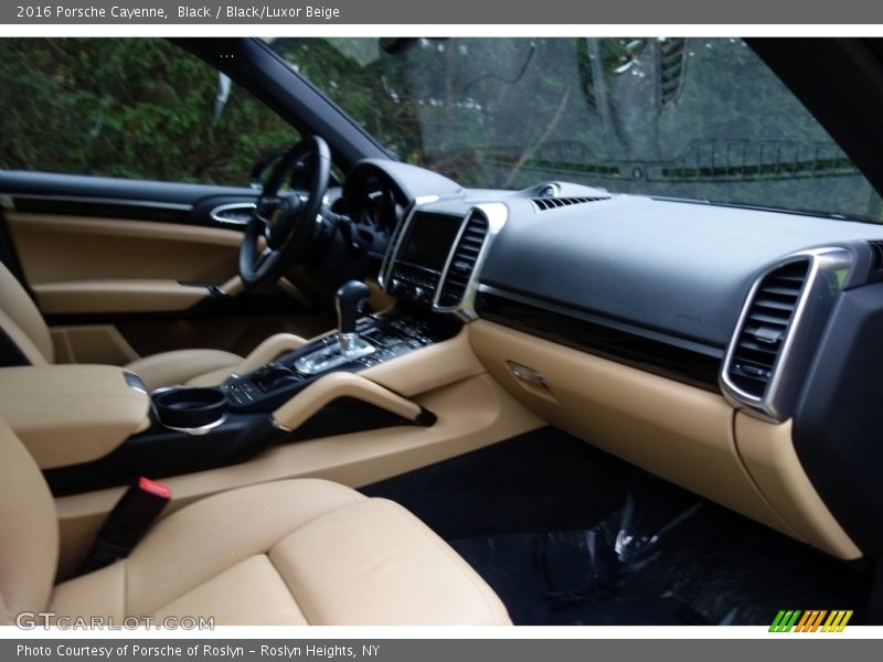 Black / Black/Luxor Beige 2016 Porsche Cayenne