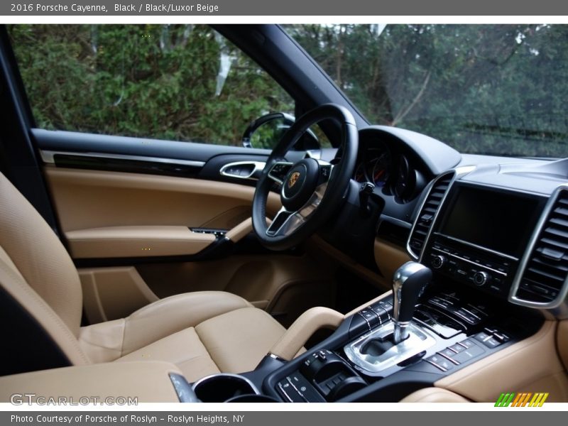 Black / Black/Luxor Beige 2016 Porsche Cayenne