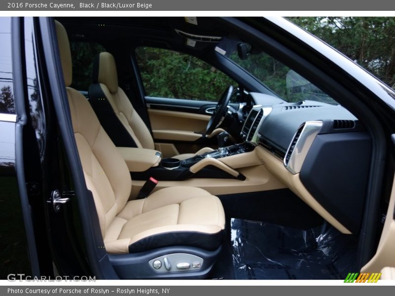 Black / Black/Luxor Beige 2016 Porsche Cayenne