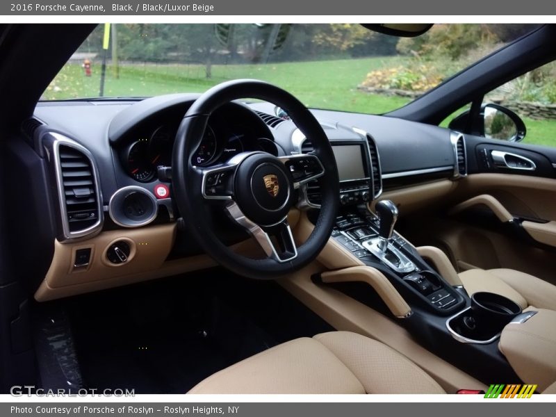 Black / Black/Luxor Beige 2016 Porsche Cayenne