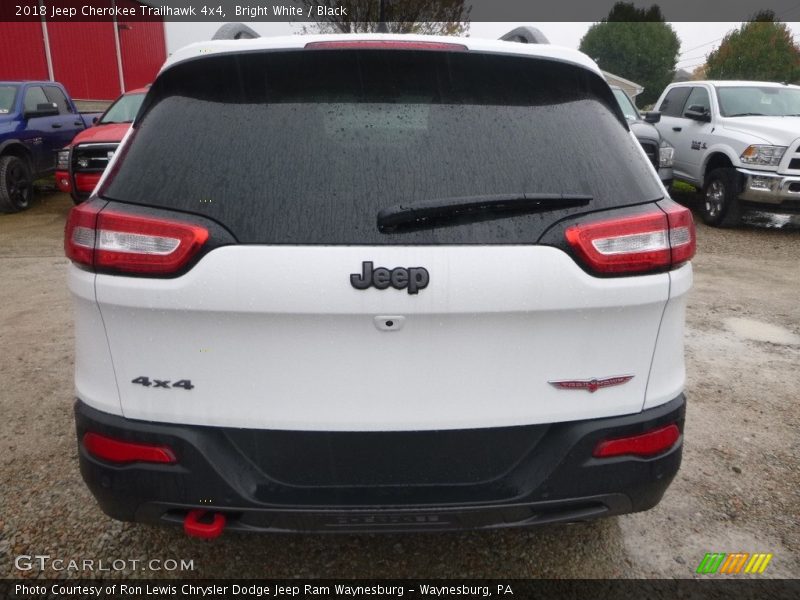 Bright White / Black 2018 Jeep Cherokee Trailhawk 4x4