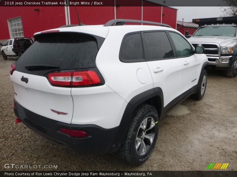 Bright White / Black 2018 Jeep Cherokee Trailhawk 4x4
