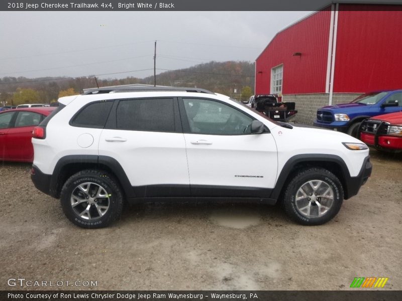 Bright White / Black 2018 Jeep Cherokee Trailhawk 4x4