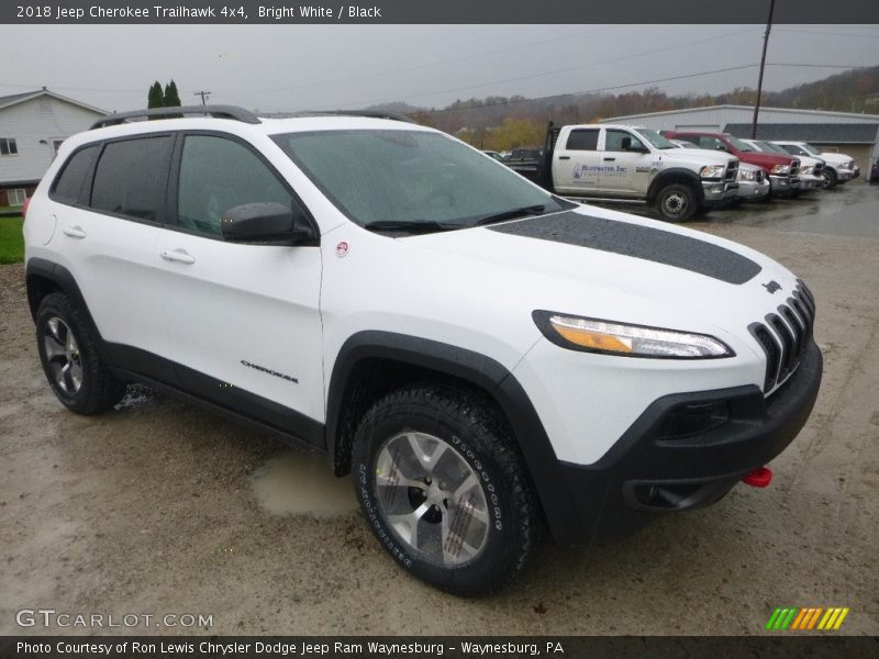 Bright White / Black 2018 Jeep Cherokee Trailhawk 4x4