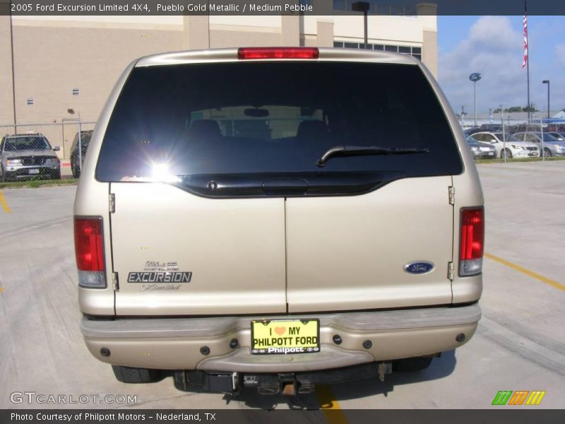 Pueblo Gold Metallic / Medium Pebble 2005 Ford Excursion Limited 4X4