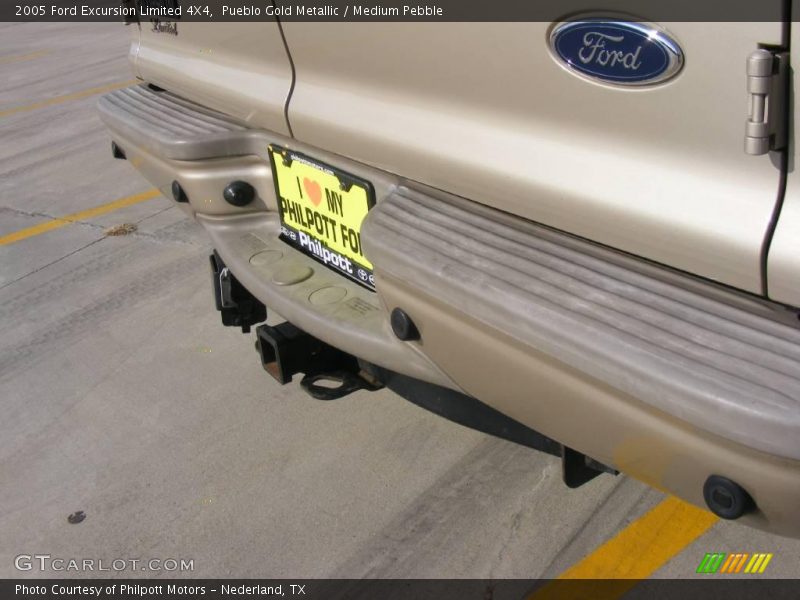 Pueblo Gold Metallic / Medium Pebble 2005 Ford Excursion Limited 4X4