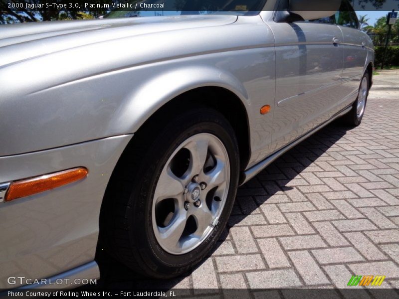 Platinum Metallic / Charcoal 2000 Jaguar S-Type 3.0