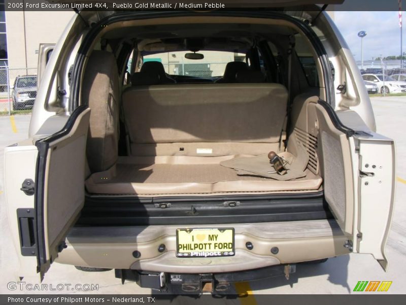 Pueblo Gold Metallic / Medium Pebble 2005 Ford Excursion Limited 4X4