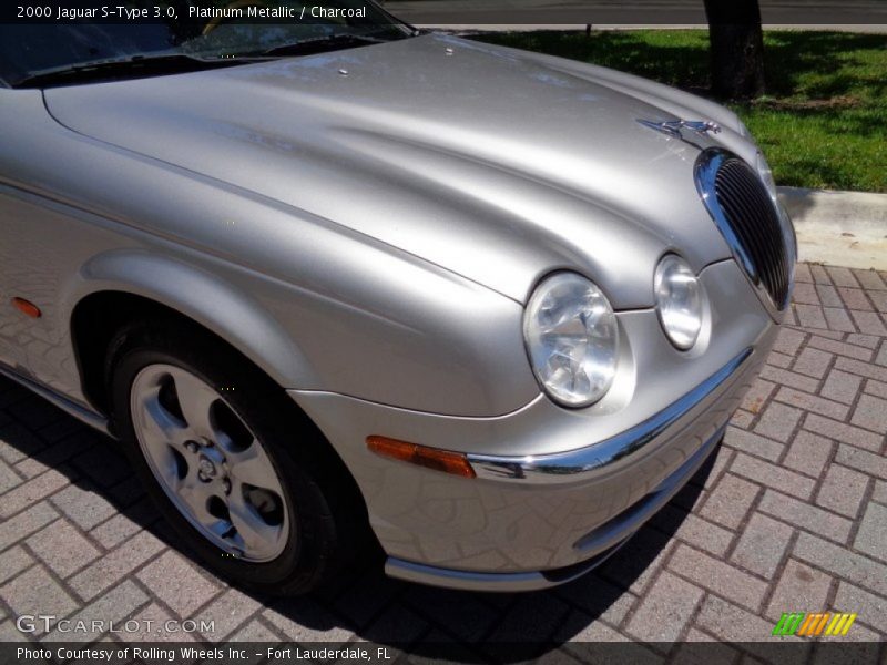 Platinum Metallic / Charcoal 2000 Jaguar S-Type 3.0