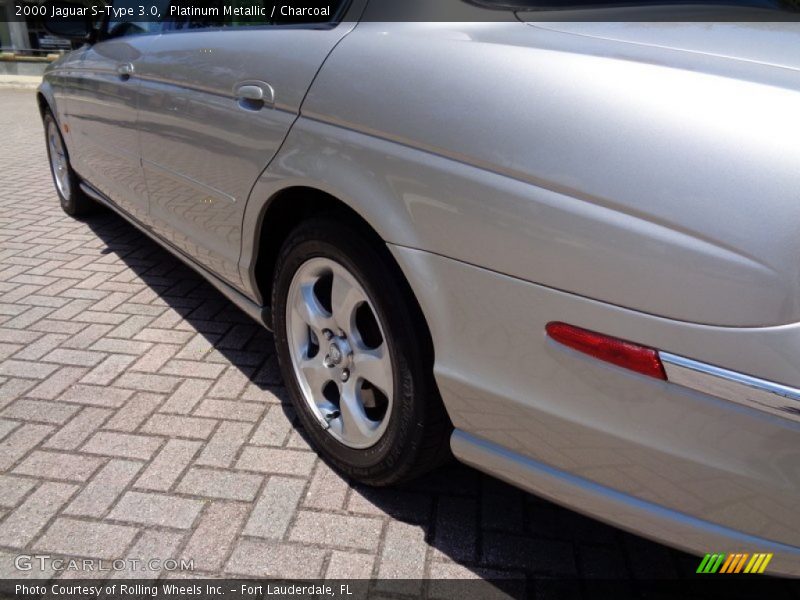 Platinum Metallic / Charcoal 2000 Jaguar S-Type 3.0