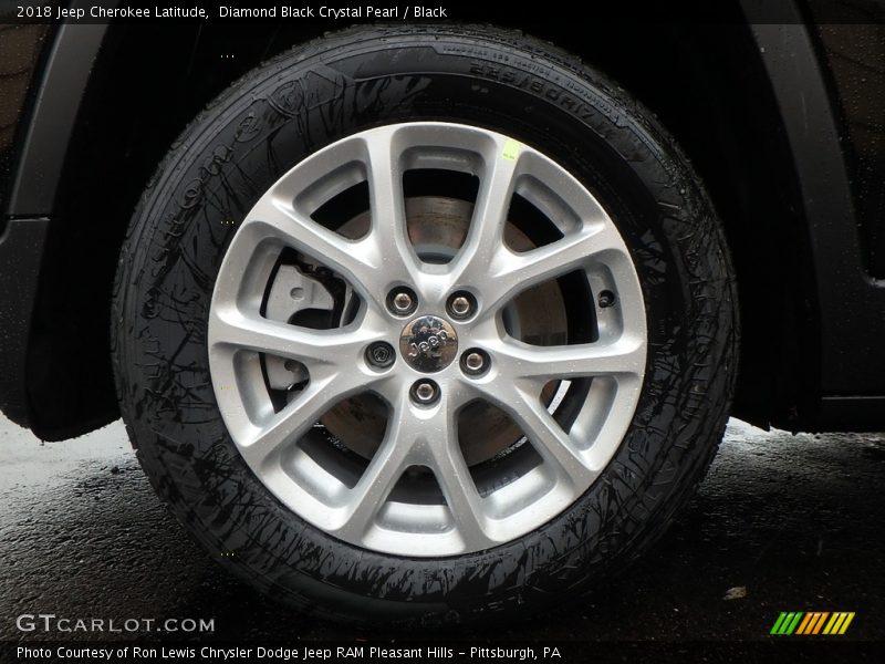 Diamond Black Crystal Pearl / Black 2018 Jeep Cherokee Latitude