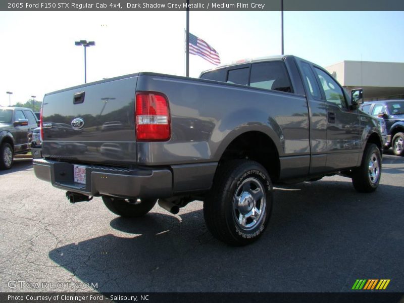 Dark Shadow Grey Metallic / Medium Flint Grey 2005 Ford F150 STX Regular Cab 4x4