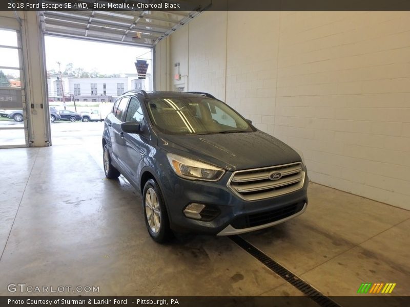 Blue Metallic / Charcoal Black 2018 Ford Escape SE 4WD