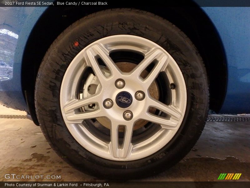 Blue Candy / Charcoal Black 2017 Ford Fiesta SE Sedan