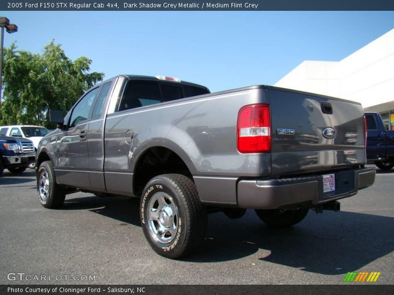 Dark Shadow Grey Metallic / Medium Flint Grey 2005 Ford F150 STX Regular Cab 4x4