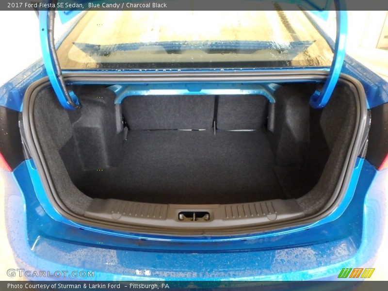 Blue Candy / Charcoal Black 2017 Ford Fiesta SE Sedan