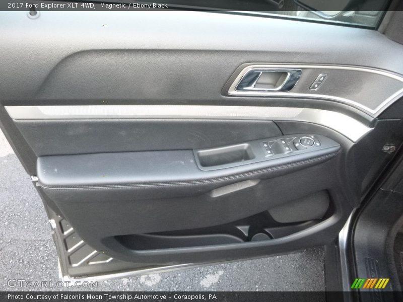 Magnetic / Ebony Black 2017 Ford Explorer XLT 4WD