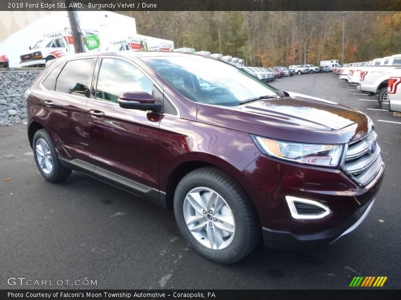 Front 3/4 View of 2018 Edge SEL AWD