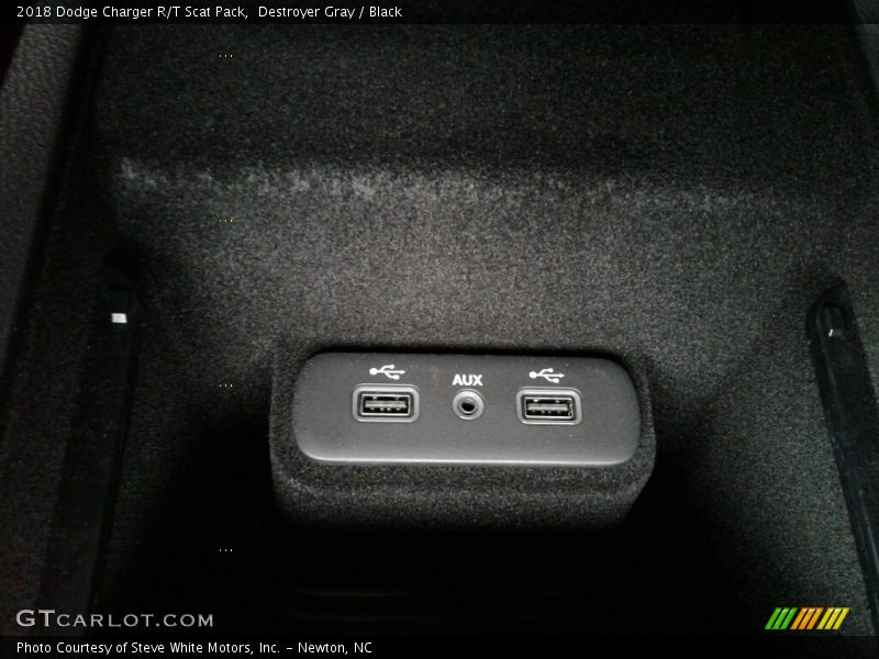 Destroyer Gray / Black 2018 Dodge Charger R/T Scat Pack