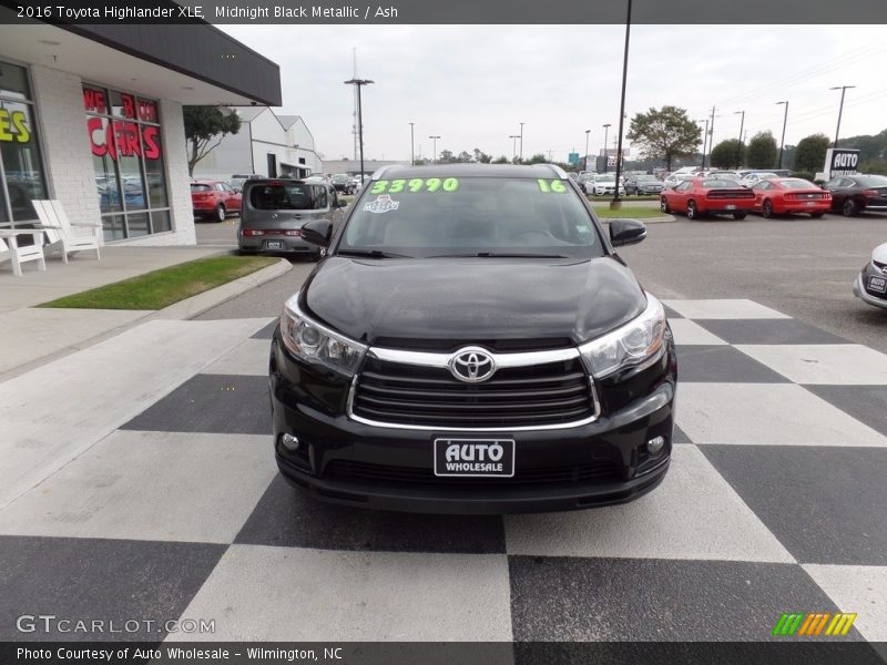 Midnight Black Metallic / Ash 2016 Toyota Highlander XLE