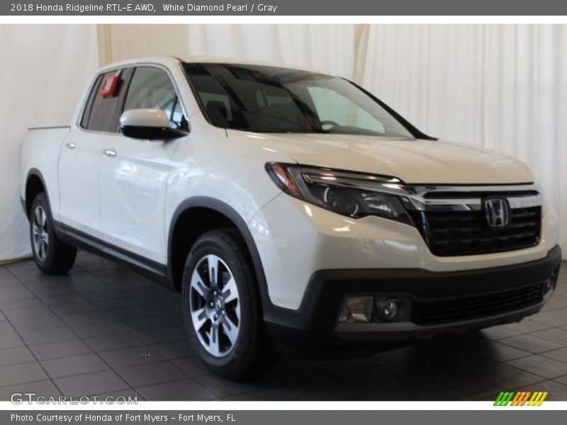 White Diamond Pearl / Gray 2018 Honda Ridgeline RTL-E AWD