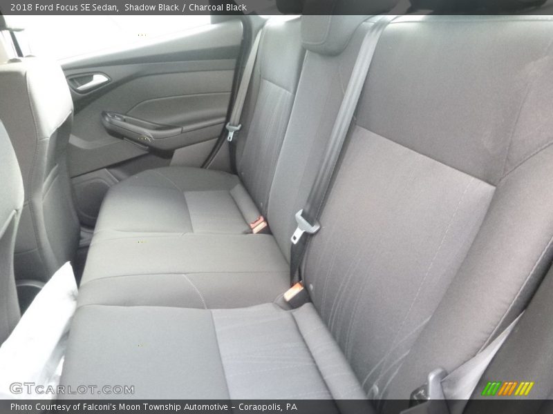 Shadow Black / Charcoal Black 2018 Ford Focus SE Sedan
