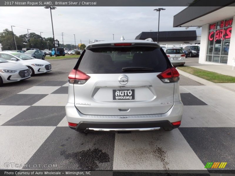 Brilliant Silver / Charcoal 2017 Nissan Rogue SL AWD