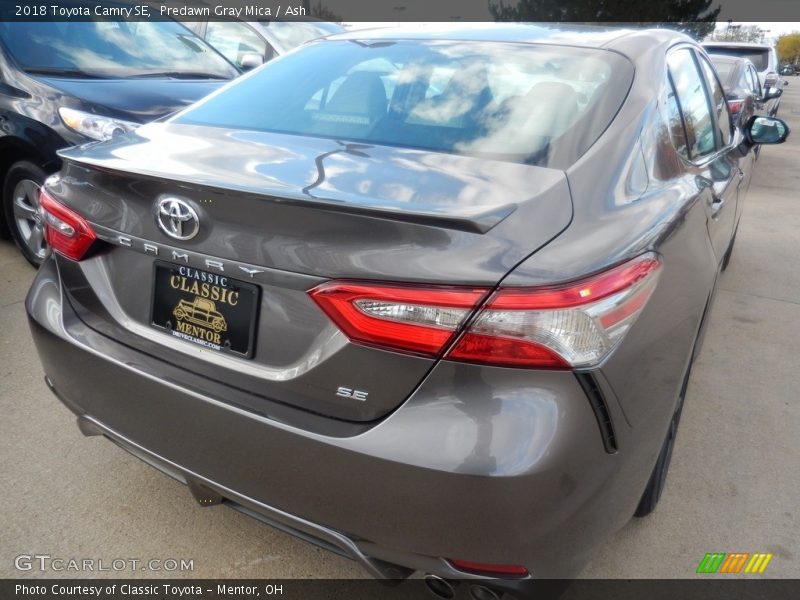 Predawn Gray Mica / Ash 2018 Toyota Camry SE