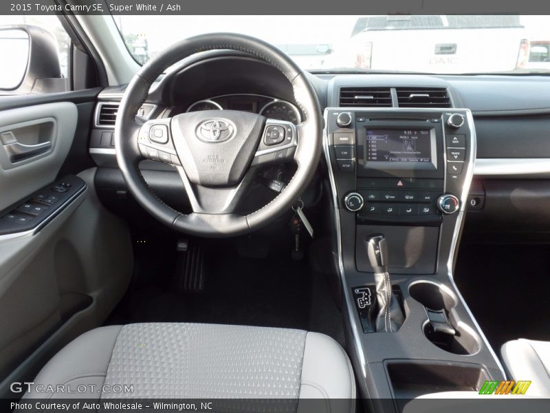 Super White / Ash 2015 Toyota Camry SE