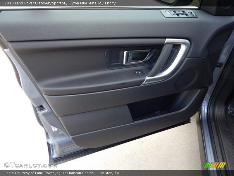 Byron Blue Metallic / Ebony 2018 Land Rover Discovery Sport SE