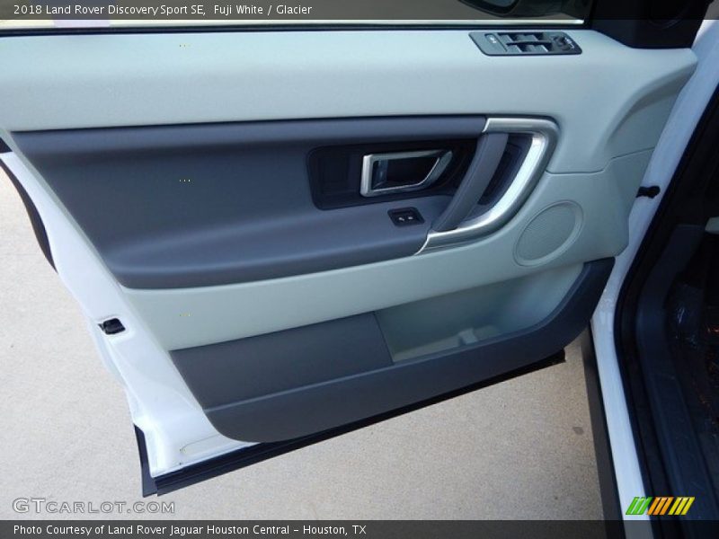 Door Panel of 2018 Discovery Sport SE