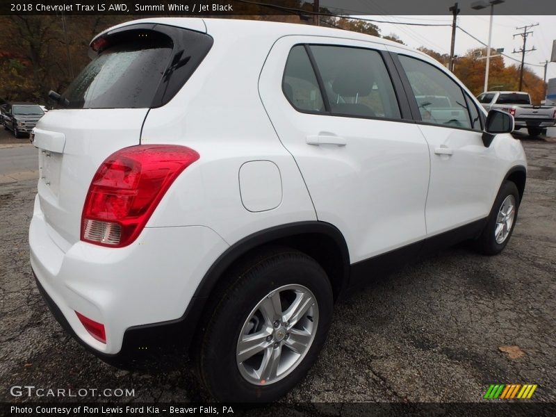 Summit White / Jet Black 2018 Chevrolet Trax LS AWD