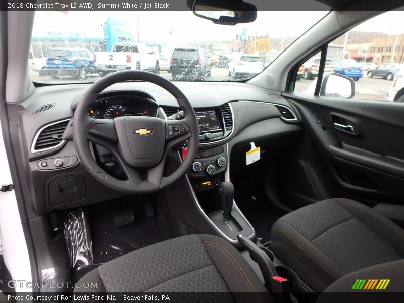 Summit White / Jet Black 2018 Chevrolet Trax LS AWD