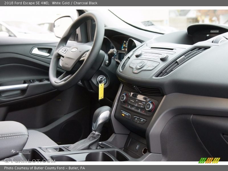 White Gold / Charcoal Black 2018 Ford Escape SE 4WD