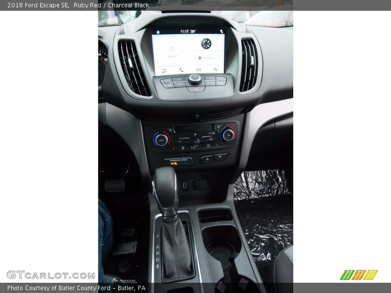 Ruby Red / Charcoal Black 2018 Ford Escape SE