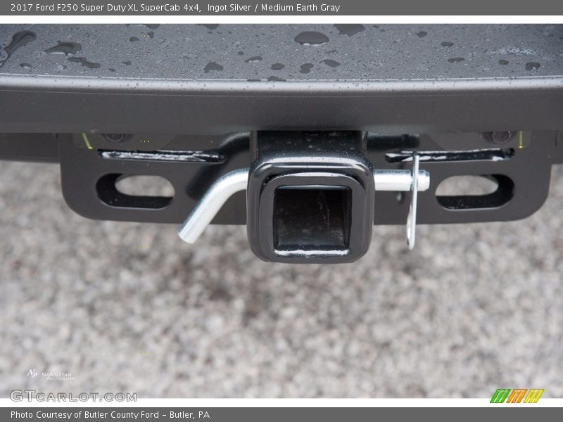 Ingot Silver / Medium Earth Gray 2017 Ford F250 Super Duty XL SuperCab 4x4