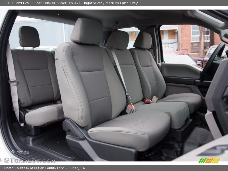 Ingot Silver / Medium Earth Gray 2017 Ford F250 Super Duty XL SuperCab 4x4
